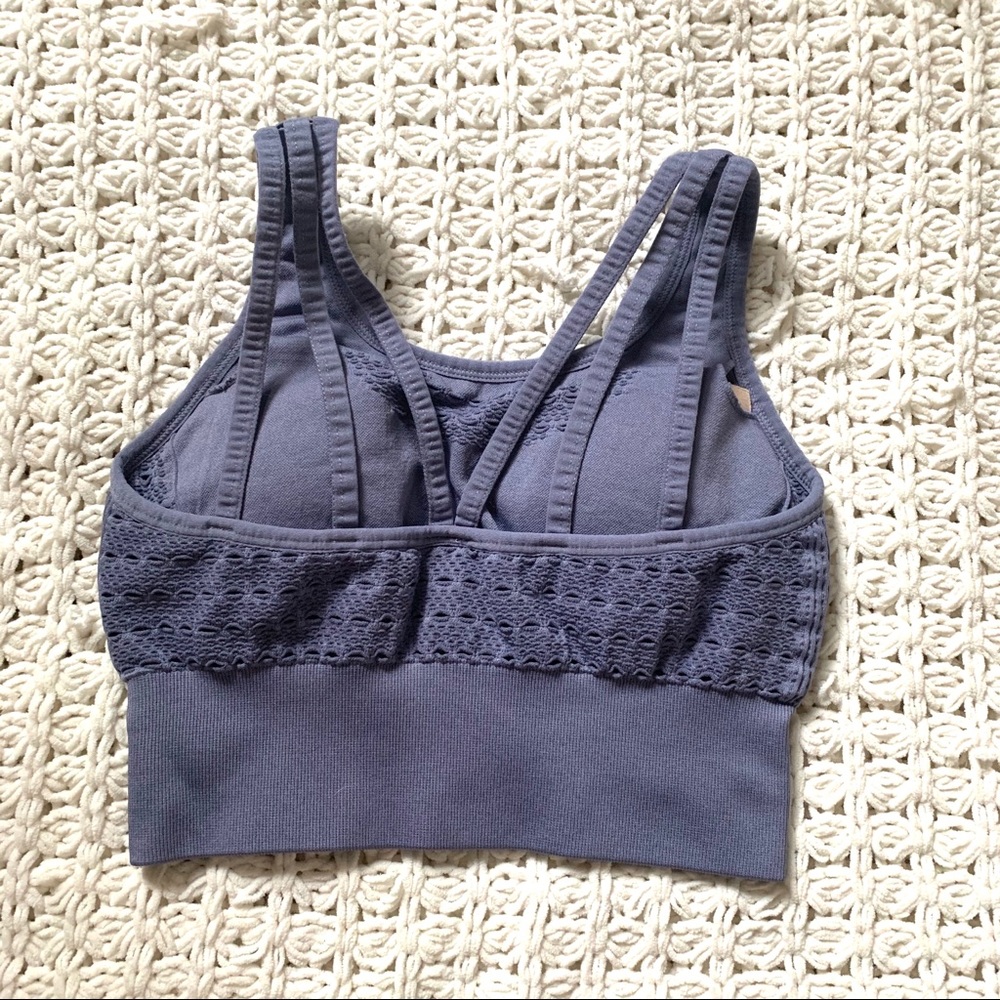 Gymshark seamless crop top - Picture 3 of 4